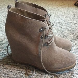 Steve Madden booties